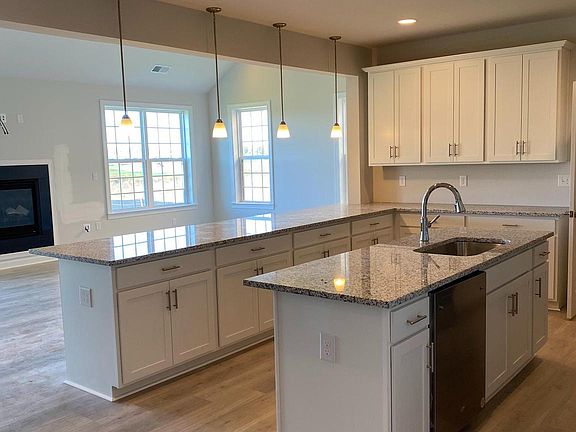 5th image of 99 Heritage Shores Cir