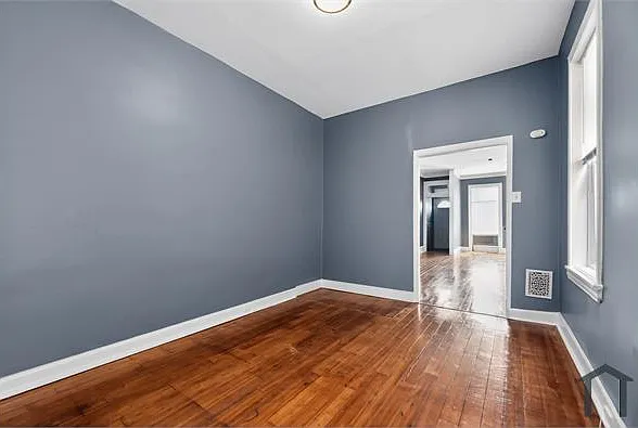 729 E Allegheny Ave — Photo 6