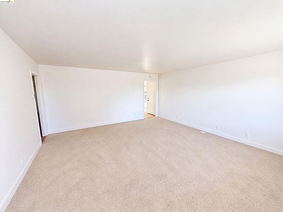 3rd image of 108 Winchell Ct