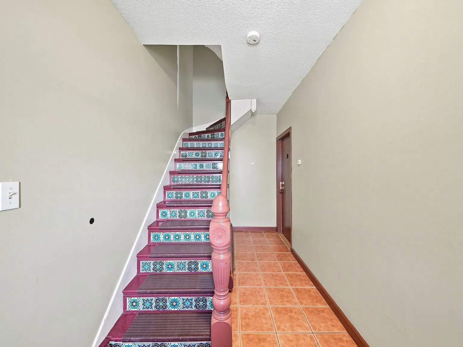 13 Knowlton St — Photo 3
