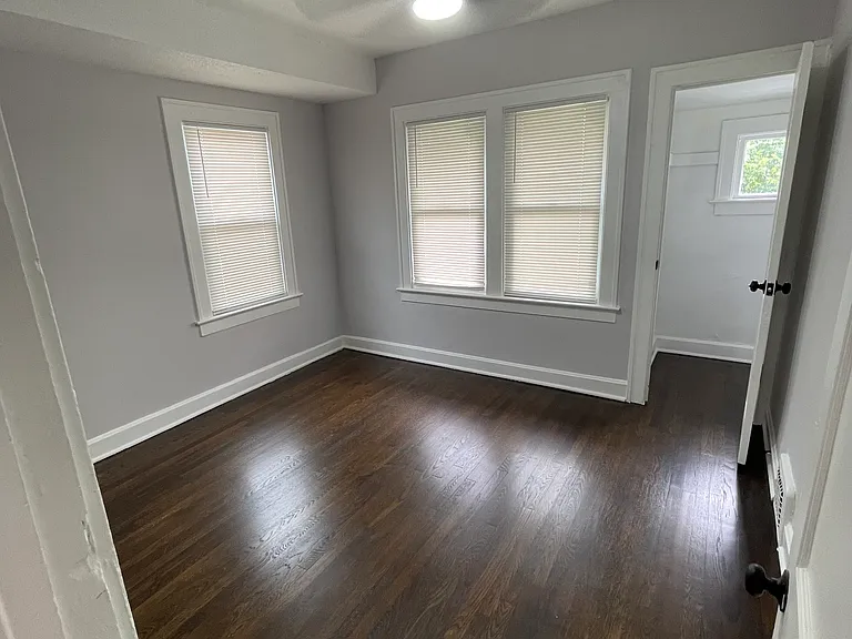 3717 Indiana Ave — Photo 25