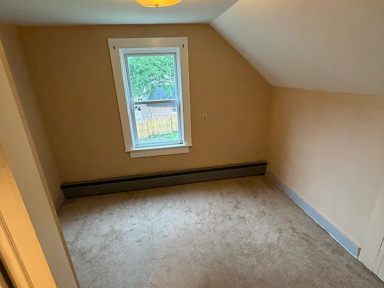 61 Vernon Ave #4 — Photo 18