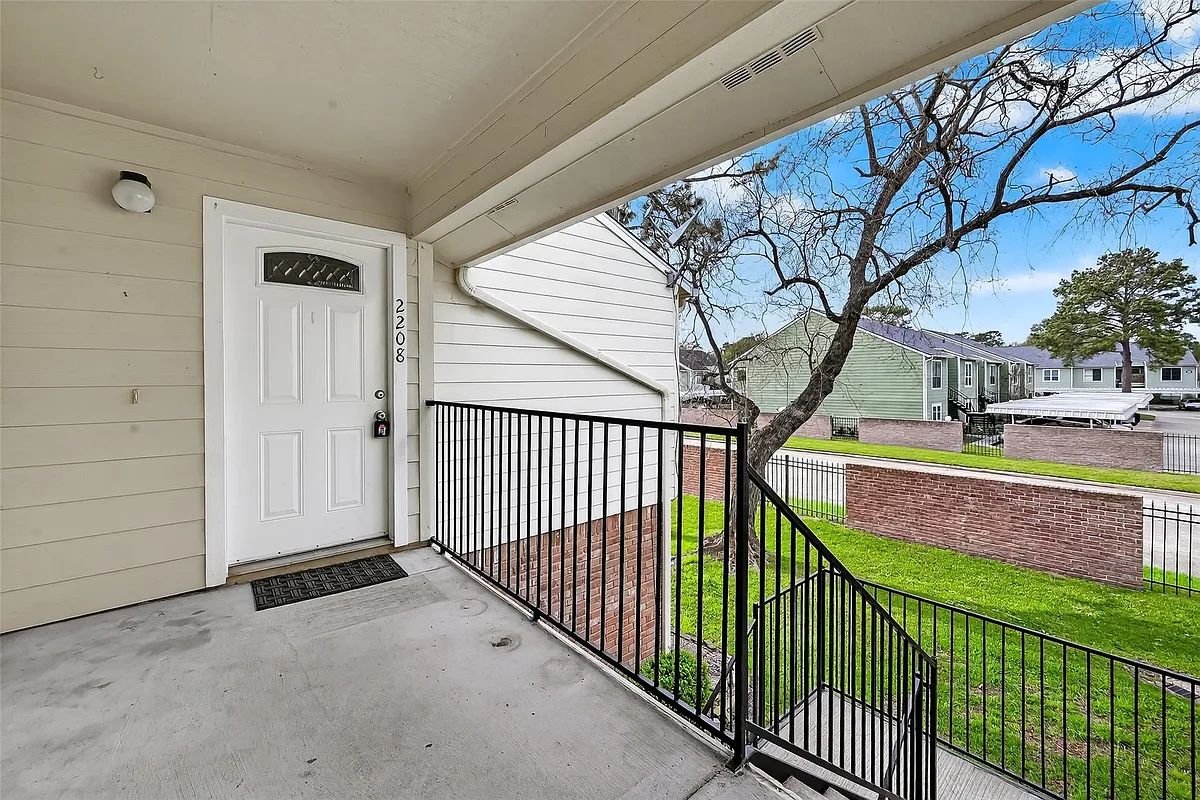 Building Photo - 14555 Wunderlich Dr #2208