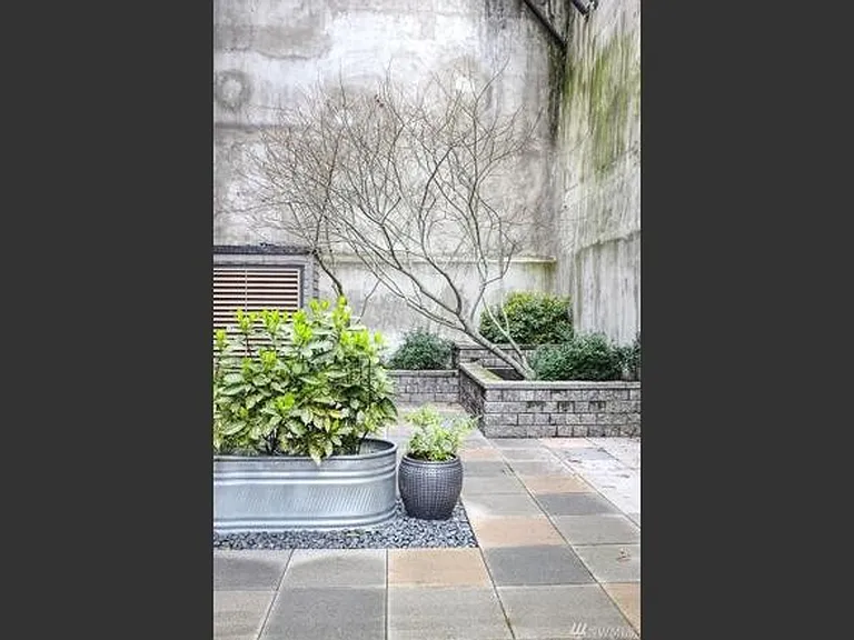 108 5th Ave S #301 — Photo 12
