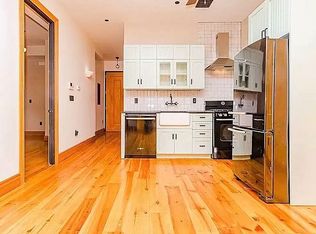 242 Grand St #2E, Brooklyn, NY 11211