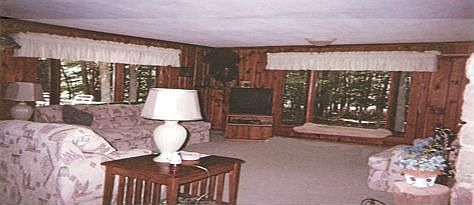 Living room, bay window