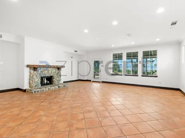 1485 Clearview Cir, Corona, CA 92882