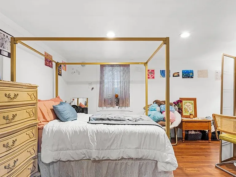 607 Fuller Ave SE — Photo 4