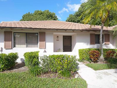 221 Club Dr, Palm Beach Gardens, FL, 33418