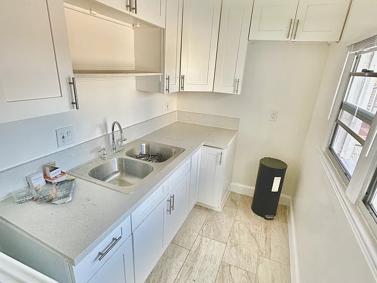 3860 Eagle St #2 — Photo 3