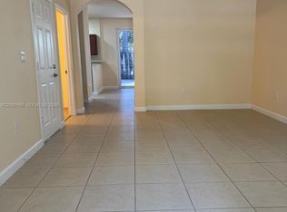 14720 SW 25th Ln, Miami, FL 33185