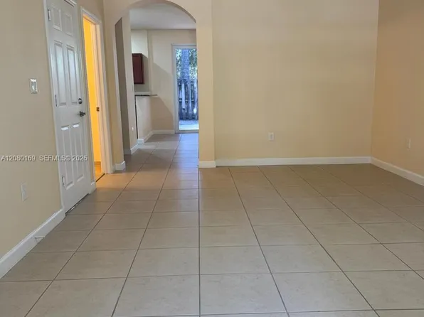 14720 SW 25th Ln, Miami, FL 33185