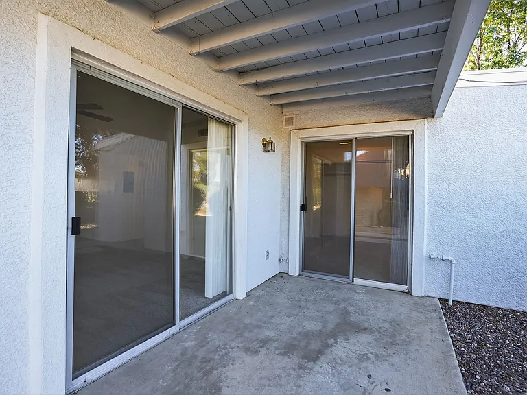 1048 N Old Chisholm Trl #B — Photo 15