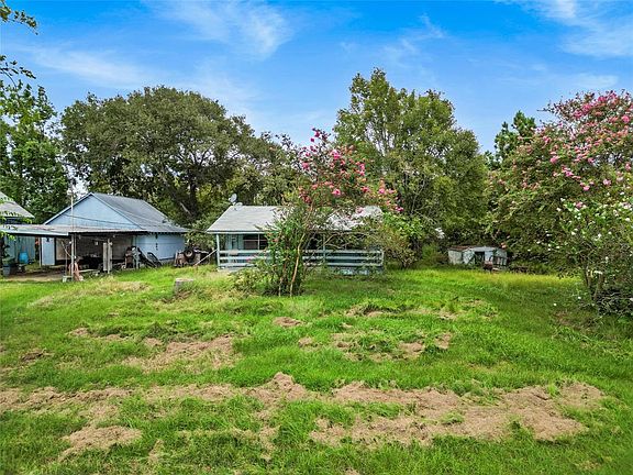 4th image of 11 Shady Oak Lane