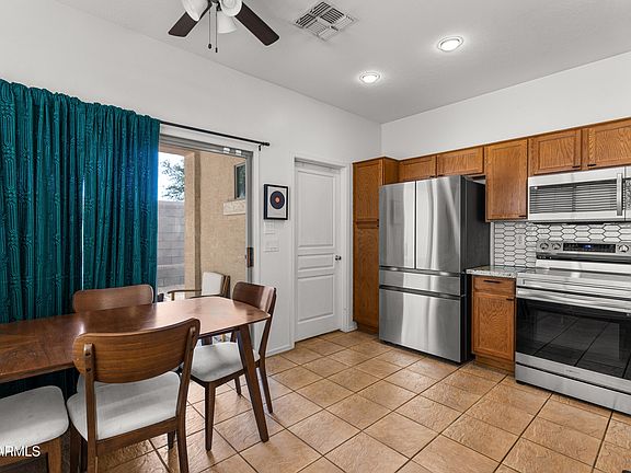 4th image of 11811 N 51ST Drive