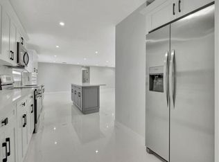 14851 SW 71st St, Miami, FL 33193