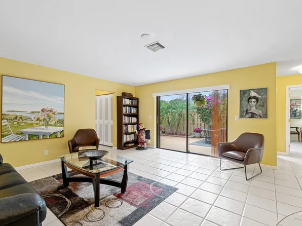 825 NW 29th Avenue #A, Delray Beach, FL 33445