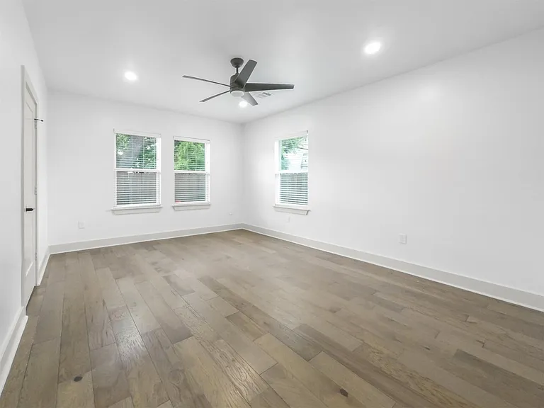 1809 Hardy St — Photo 12