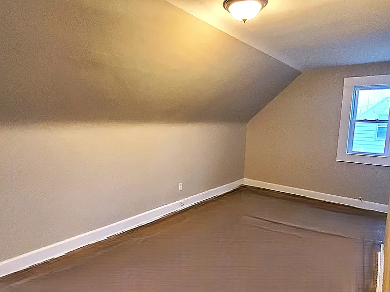 Upstairs Bedrom