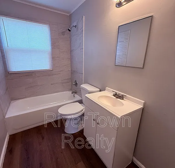3300 Baskin St — Photo 6