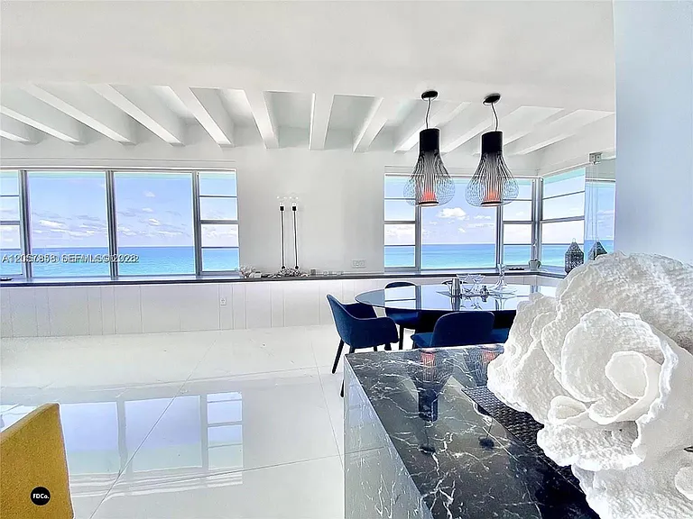 5255 Collins Ave #9E — Photo 3
