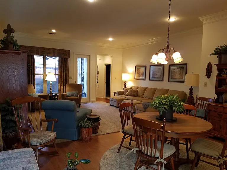 Living Rm