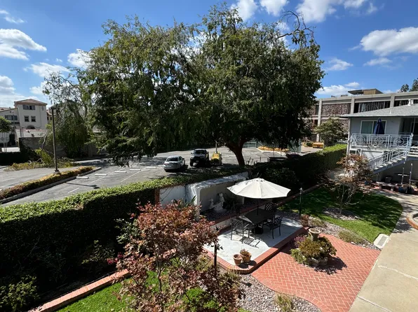 251 N El Molino Ave APT 8, Pasadena, CA 91101