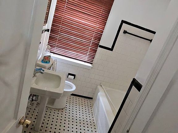 5th image of 1545 Northbourne Rd