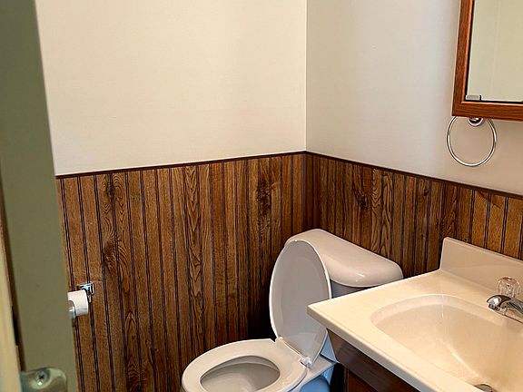 4th image of 6 Florentine Ct