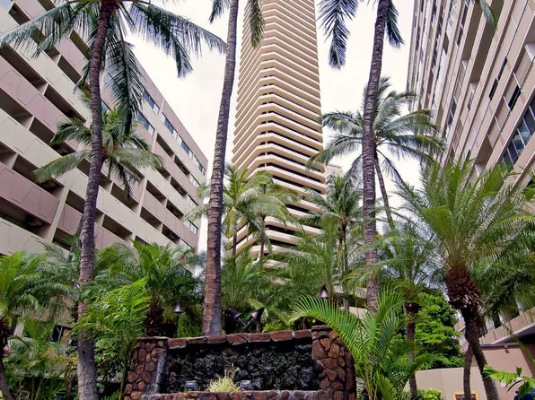 1700 Ala Moana Blvd APT 2401, Honolulu, HI 96815