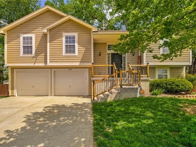 12623 Fountain Lake Cir, Grandview, MO, 64030