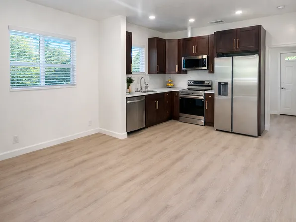 9150 N Columbus Ave, North Hills, CA 91343