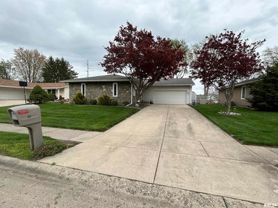 22 Red Oak Ln, Springfield, IL, 62712