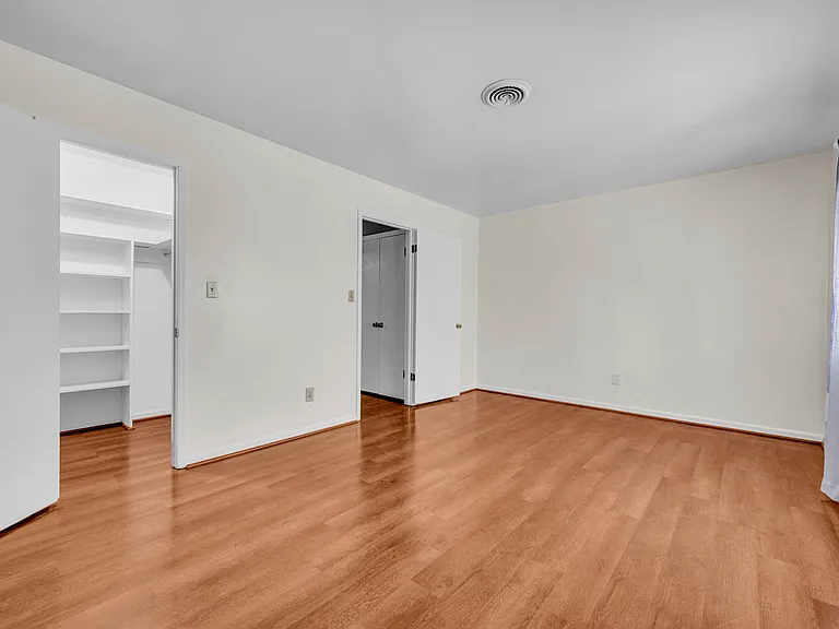 2136 Lynngate Dr #2136 — Photo 9