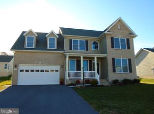 112 Envoy Ct, Inwood, WV 25428