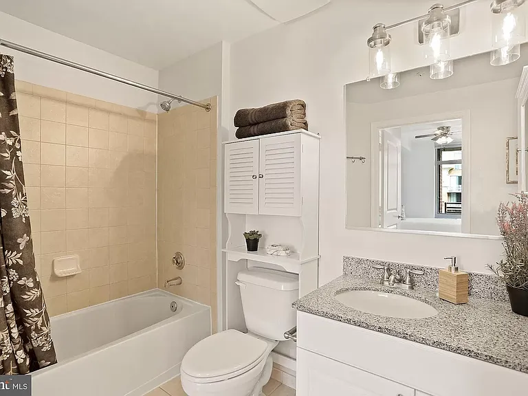 3650 S Glebe Rd #647 — Photo 25
