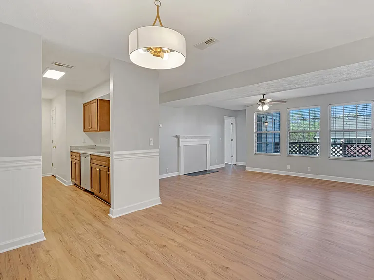 151 N Timber Dr — Photo 16