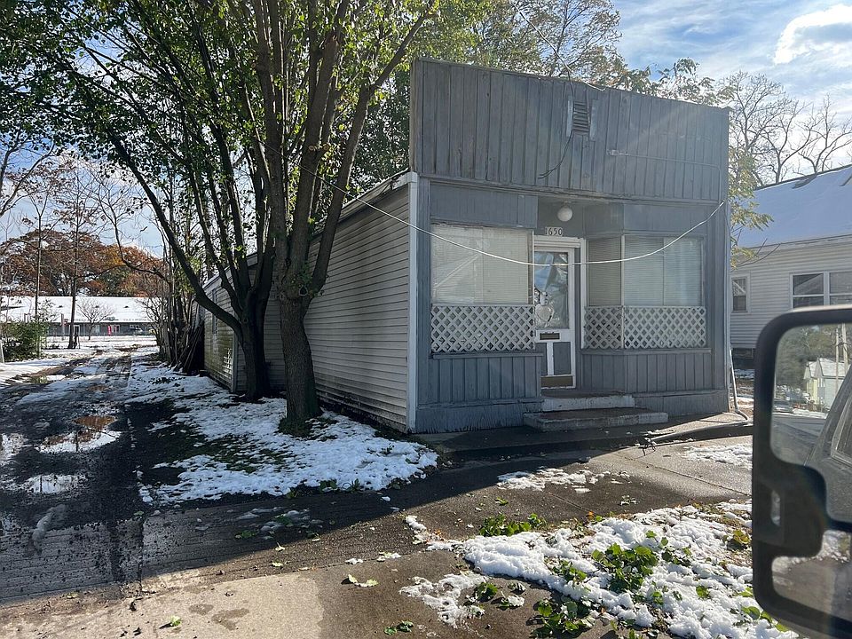 2nd image of 1650 Beidler St