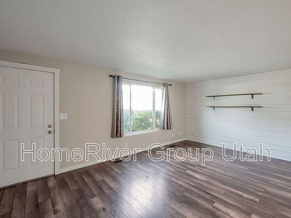 3rd image of 4289 S Winfield Rd