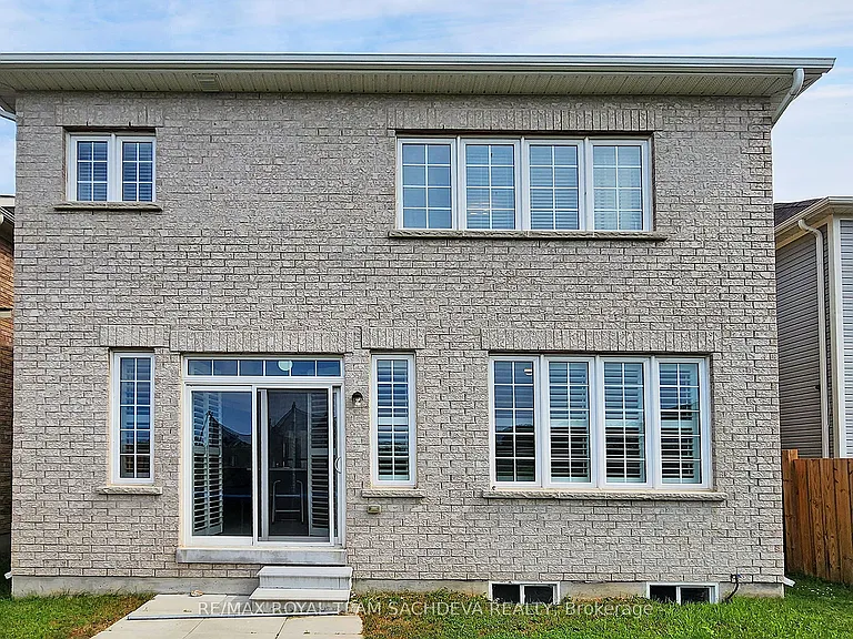 95 Fred Jackman Ave — Photo 32