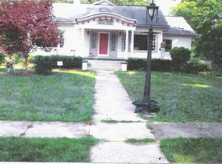 1469 Hollywood Dr, Lancaster, PA 17601