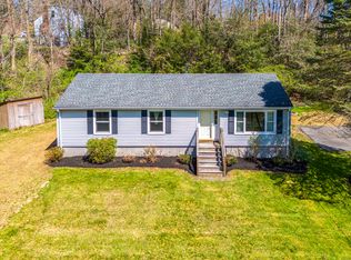 35 Millstream Rd, Amston, CT 06231