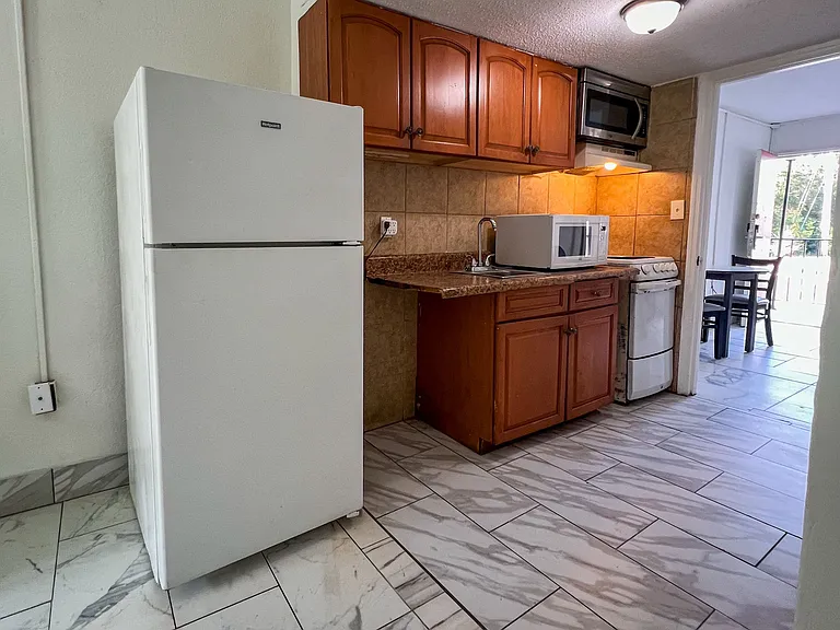 2200 S Ocean Blvd #210 — Photo 3