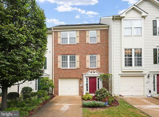 8034 Horseshoe Cottage Cir, Lorton, VA 22079