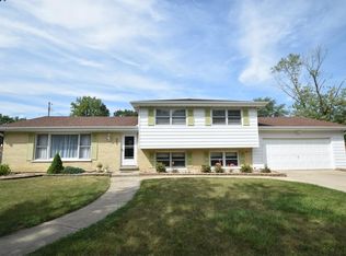 600 Alice St, Crown Point, IN 46307