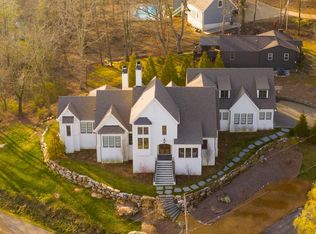 107 W Sunset Rd, Lookout Mountain, TN 37350