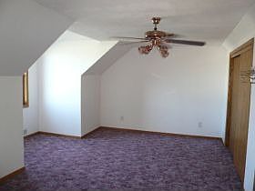 3rd image of 317 Edgewood Dr