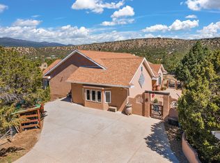 30 Shade Tree Ln, Tijeras, NM 87059