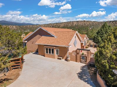 30 Shade Tree Ln, Tijeras, NM, 87059
