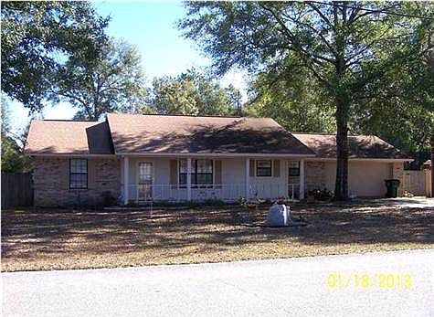 2nd image of 5813 Hermitage Cir